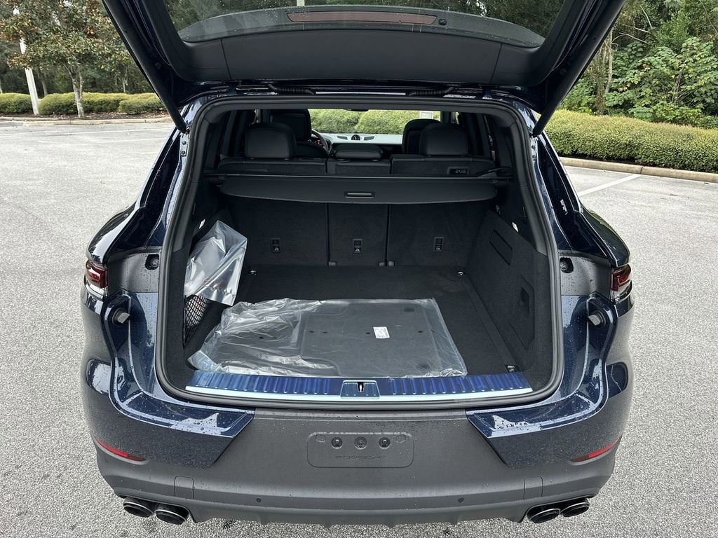 New 2026 Porsche Cayenne S image 28