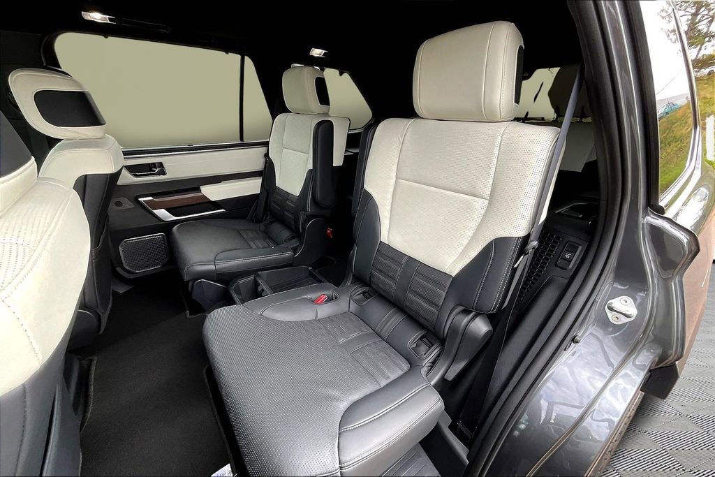 Used 2024 Toyota Sequoia Capstone image 22