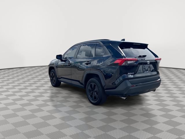 Used 2019 Toyota RAV4 LE FWD image 8