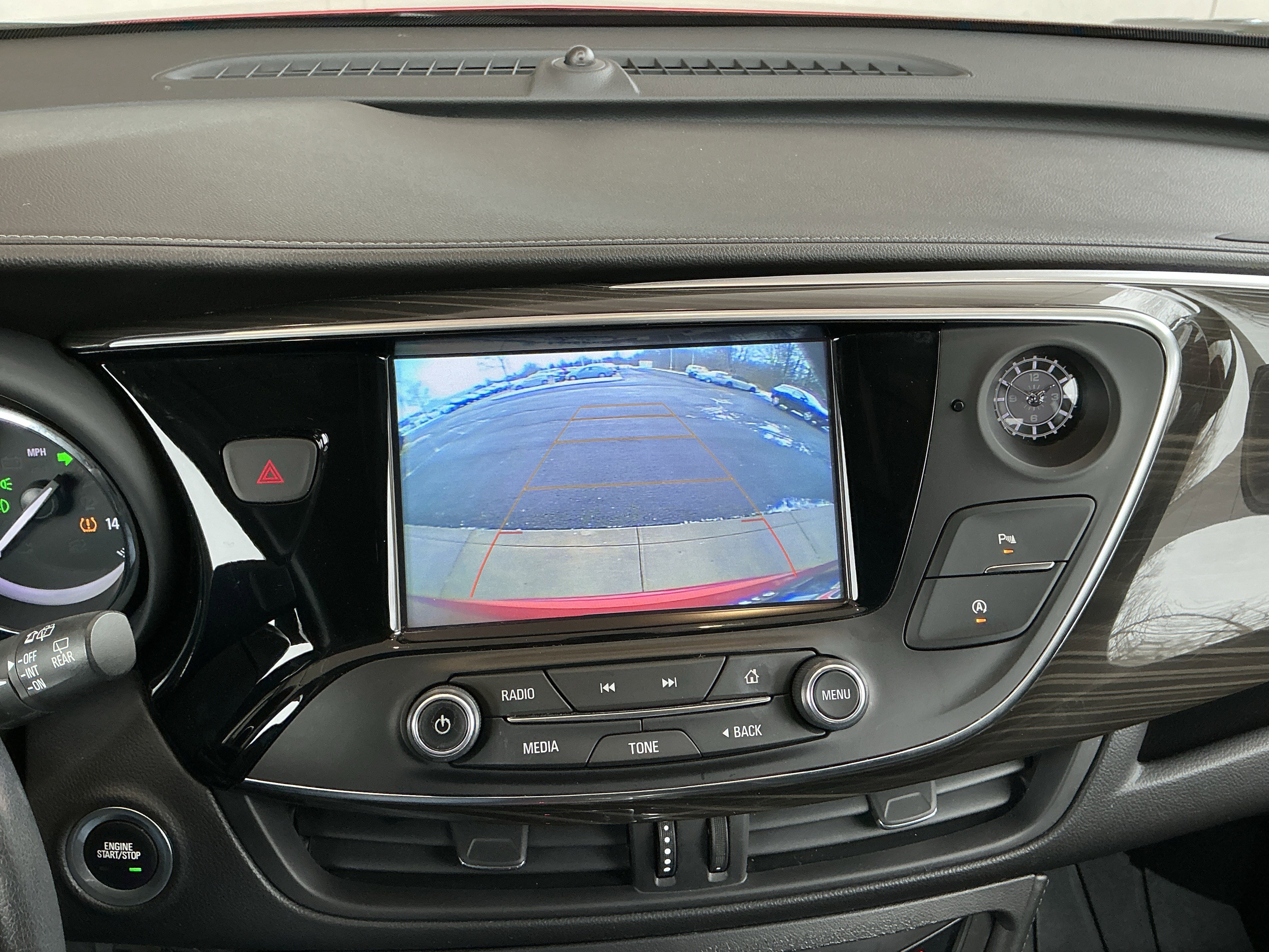 Used 2019 Buick Envision Essence image 10