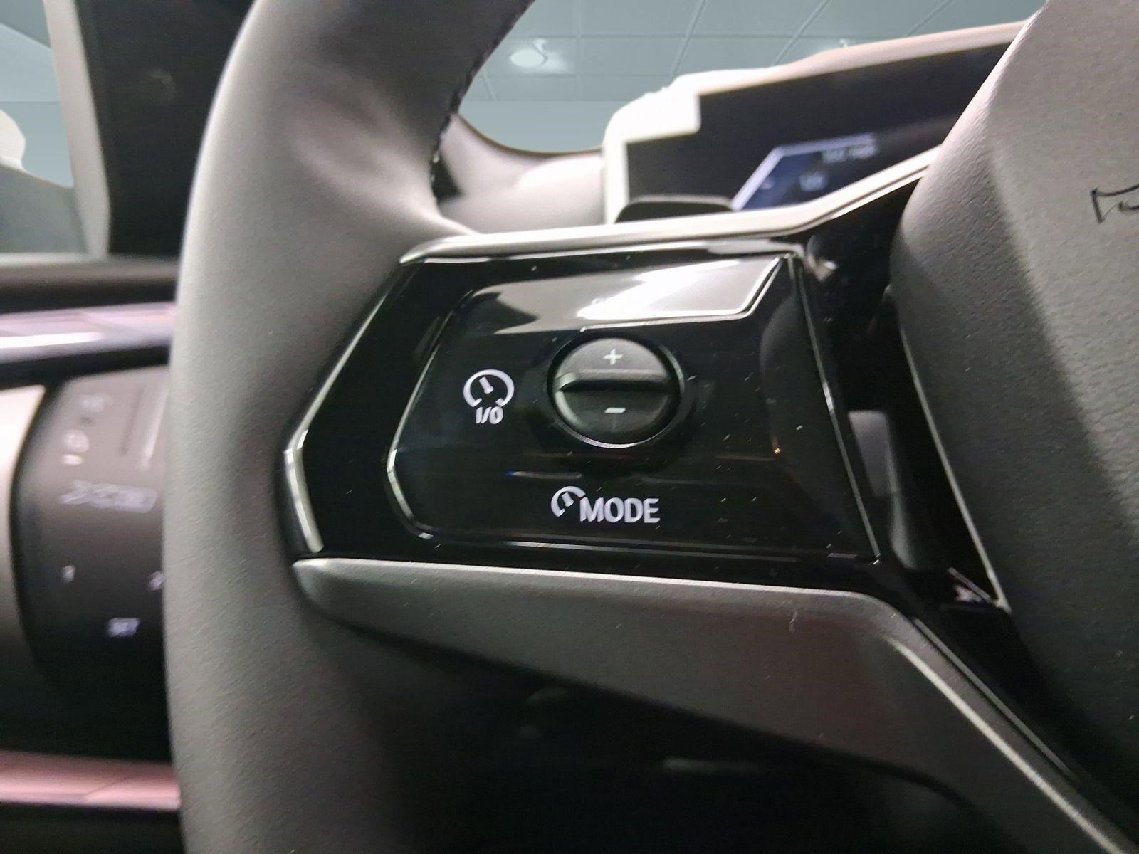 New 2026 BMW X3 xDrive30 w/ Premium Package image 14