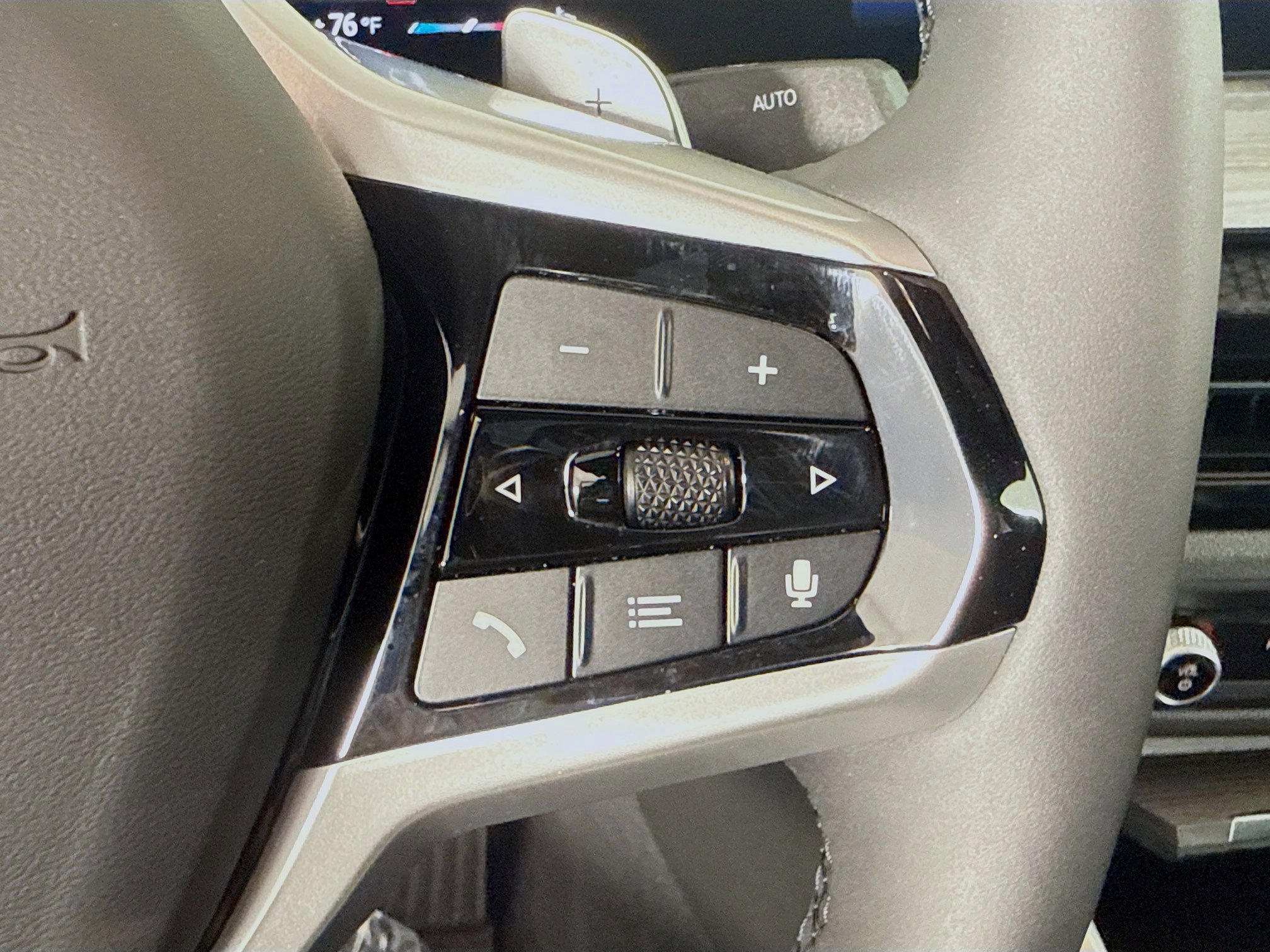 Used 2026 BMW 330i Sedan image 15