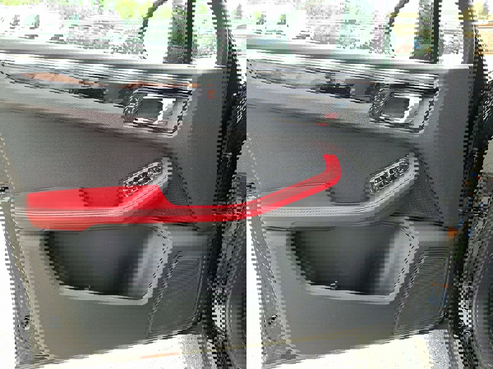 Used 2017 Porsche Macan image 15