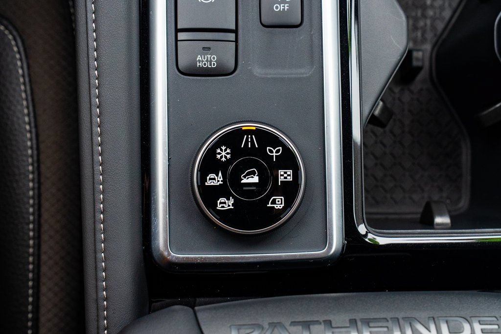 New 2026 Nissan Pathfinder SL AWD/4WD image 21