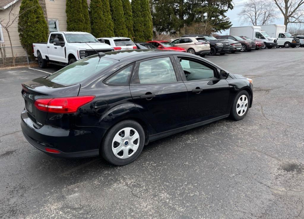 Used 2016 Ford Focus S FWD image 5