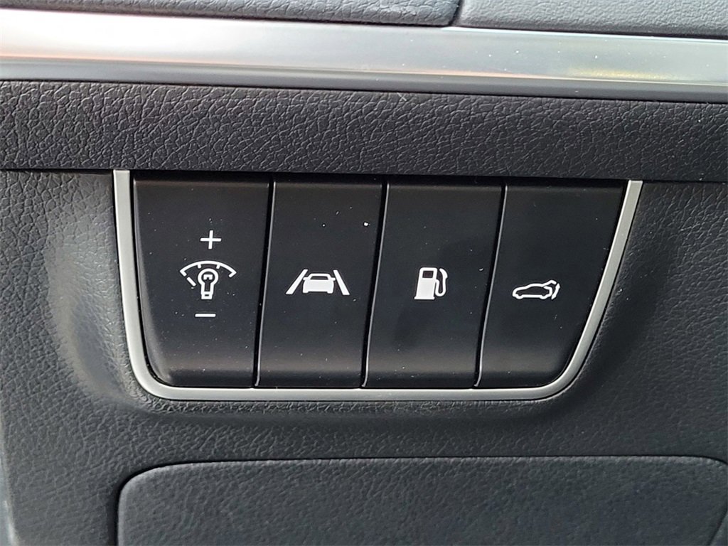 Used 2023 Kia Stinger GT2 image 11