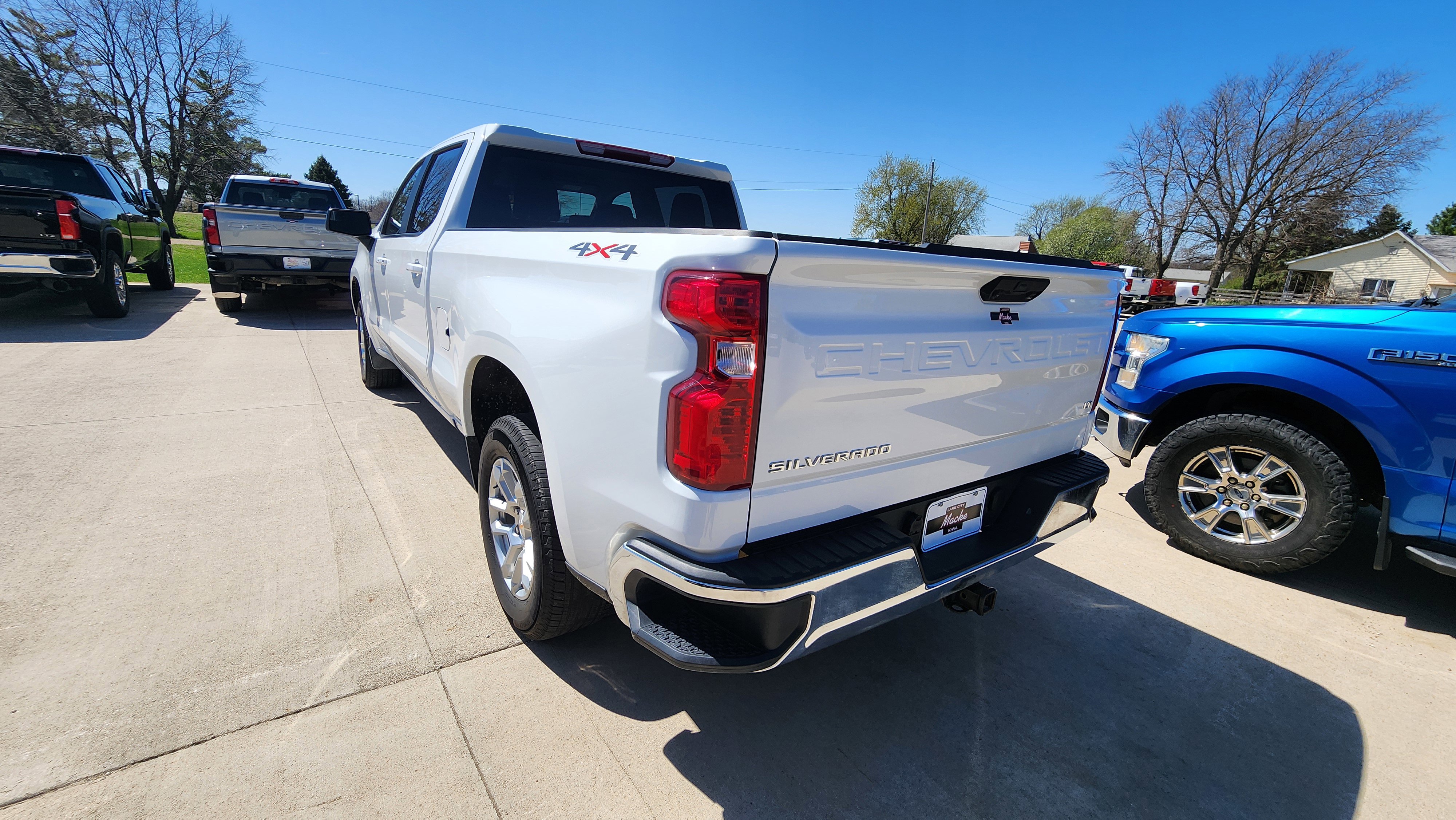 Used 2025 Chevrolet Silverado 1500 LT w/ Protection Package image 8