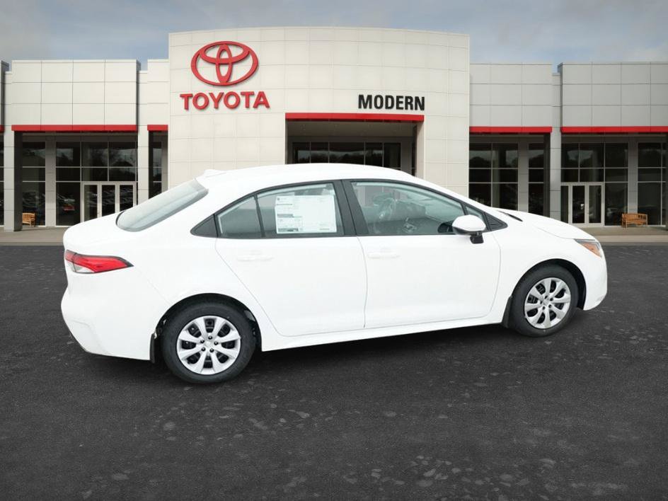 New 2027 Toyota Corolla LE FWD image 8