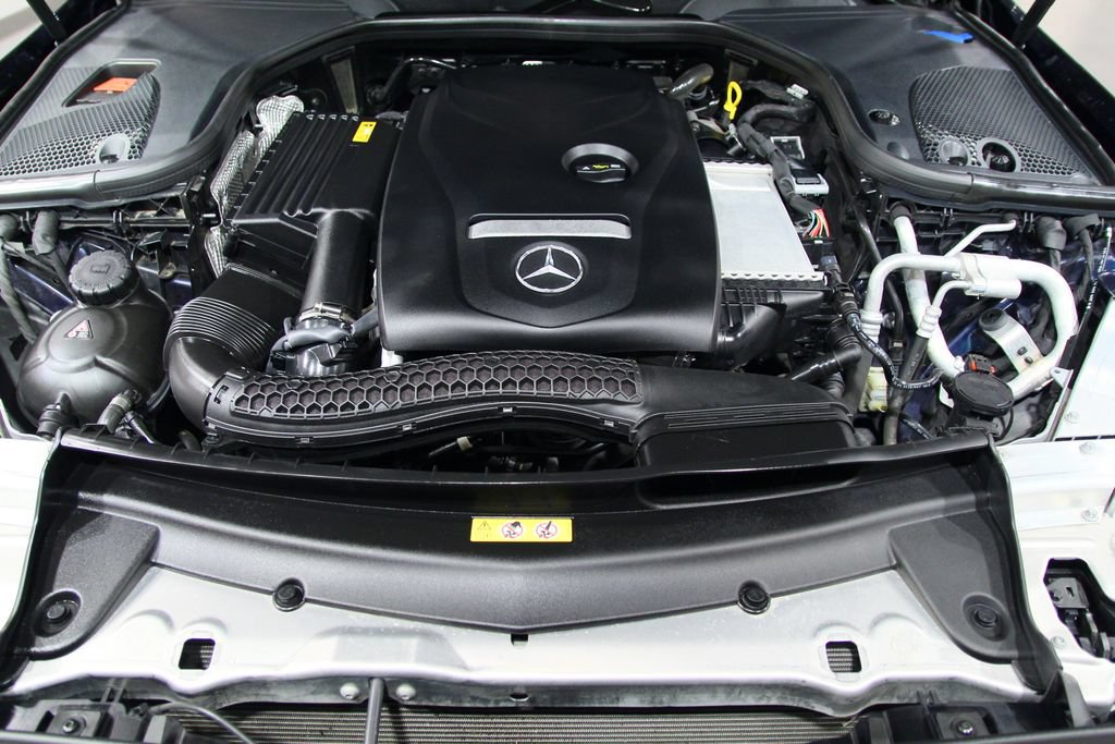 Certified 2019 Mercedes-Benz E 300 4MATIC image 30