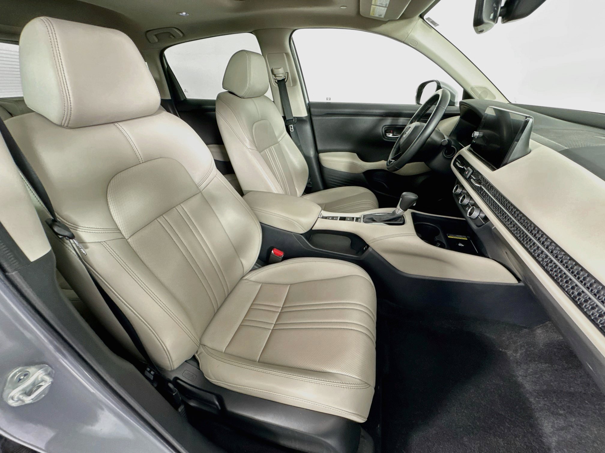 Certified 2025 Honda HR-V EX-L image 27