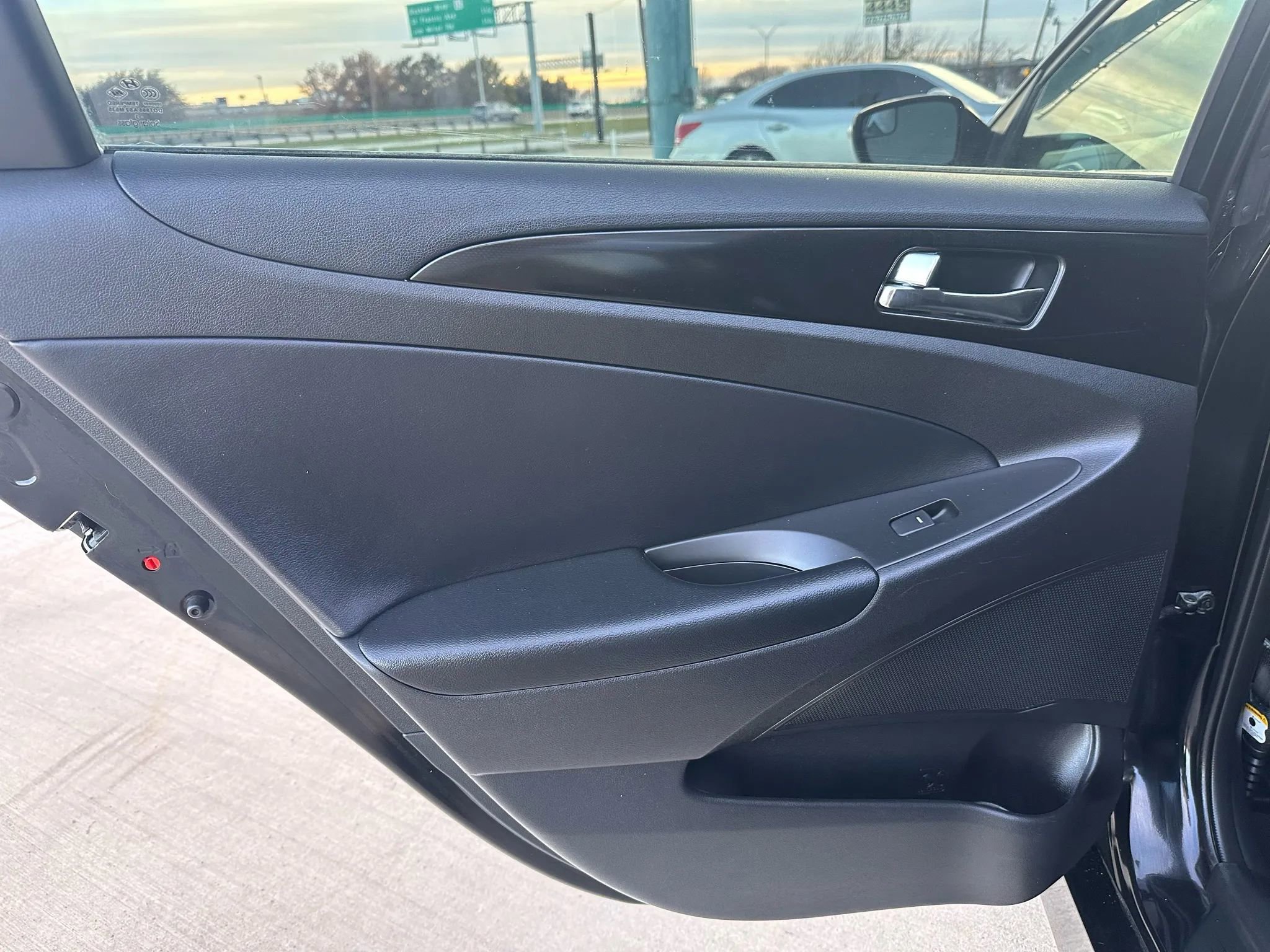 Used 2014 Hyundai Sonata SE FWD image 35