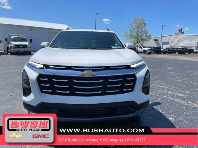 Used 2025 Chevrolet Equinox LT w/ Convenience Package II FWD image 3