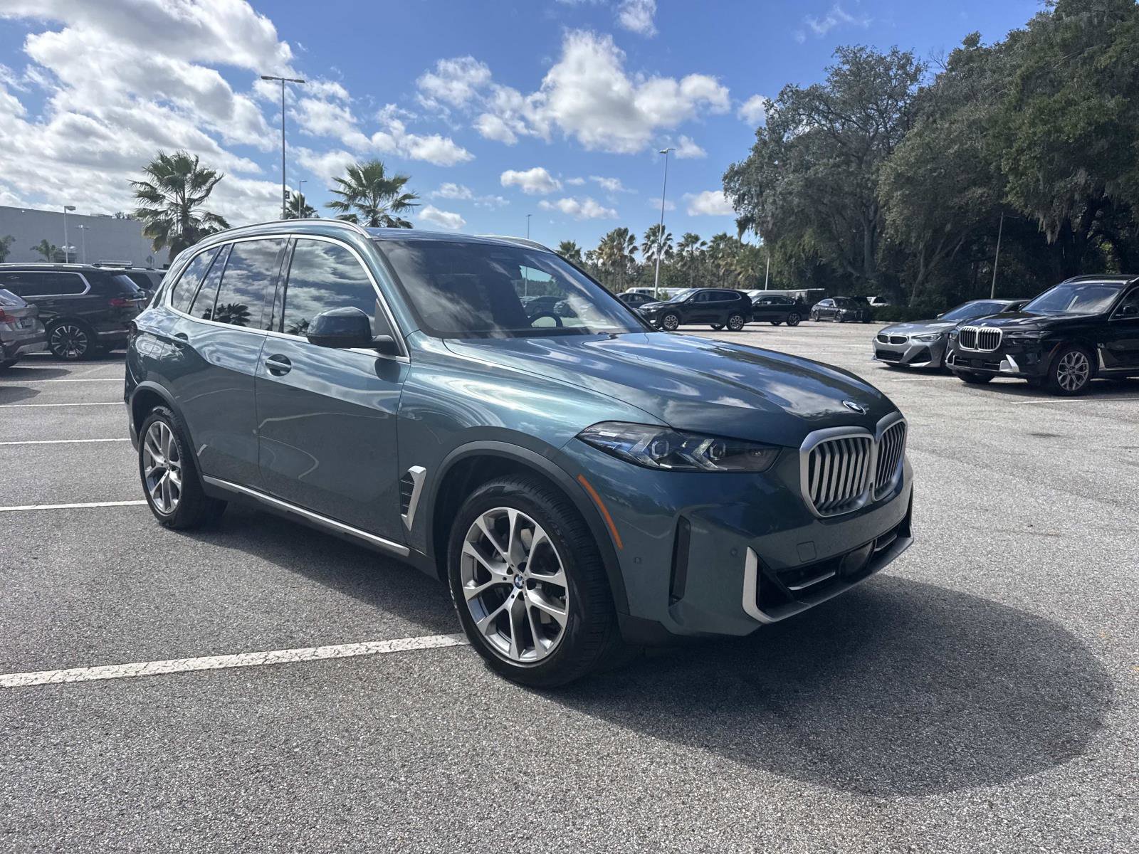 Certified 2025 BMW X5 xDrive40i image 2