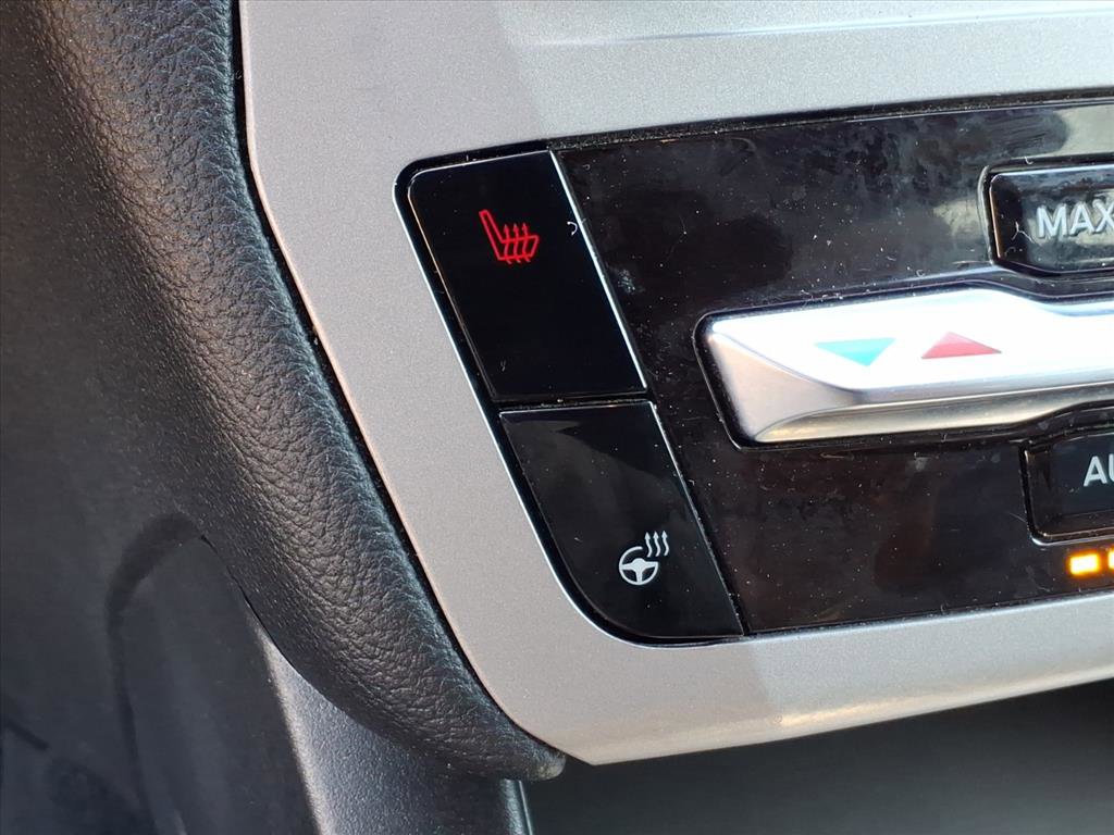 Used 2023 Ford Explorer XLT w/ Equipment Group 202A image 7