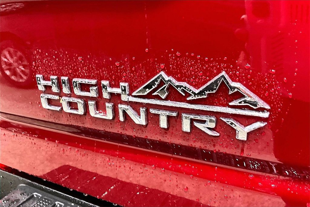 Used 2022 Chevrolet Silverado 3500 High Country w/ Technology Package image 25