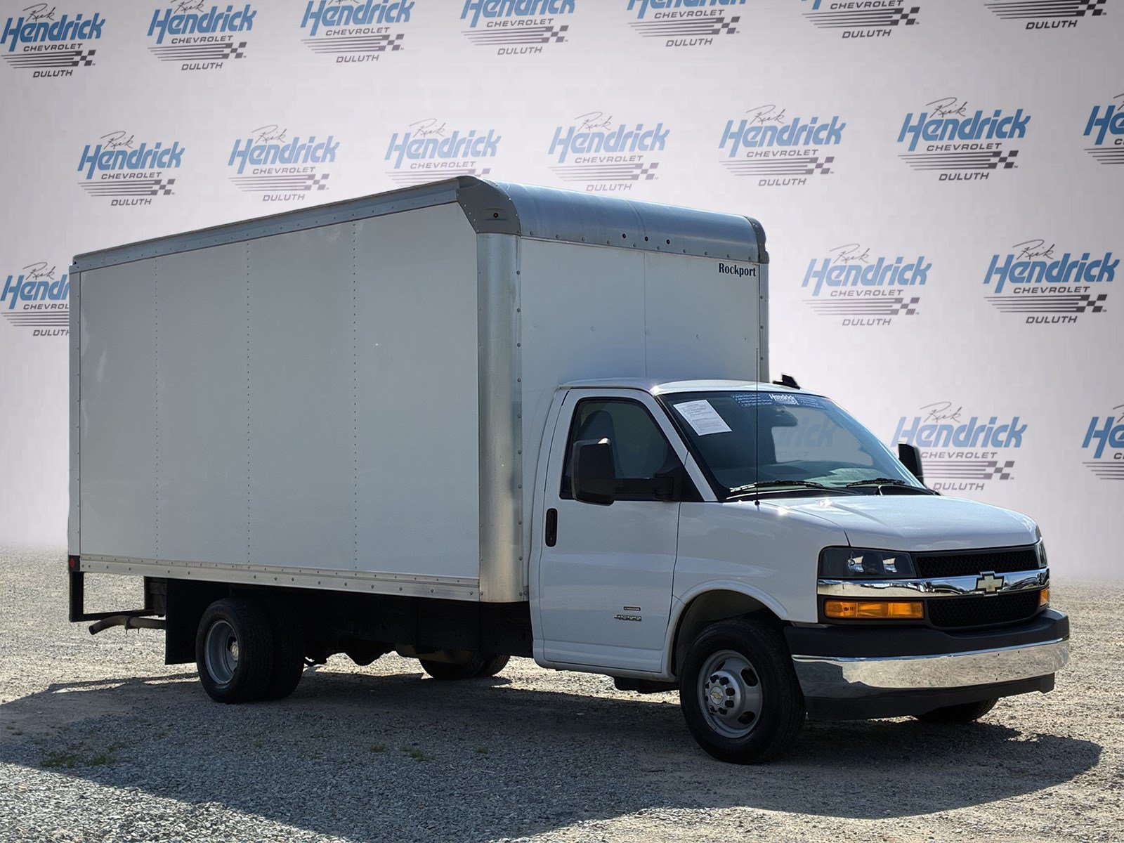 Used 2024 Chevrolet Express 4500 Extended w/ Power Convenience Package RWD video 2
