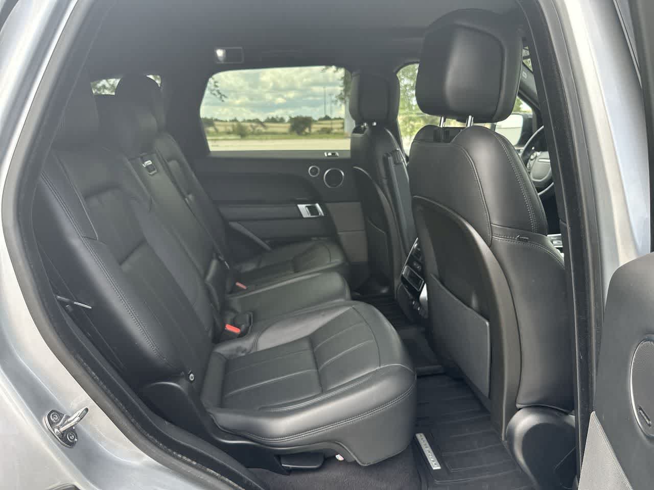 Used 2019 Land Rover Range Rover Sport HSE AWD/4WD image 19