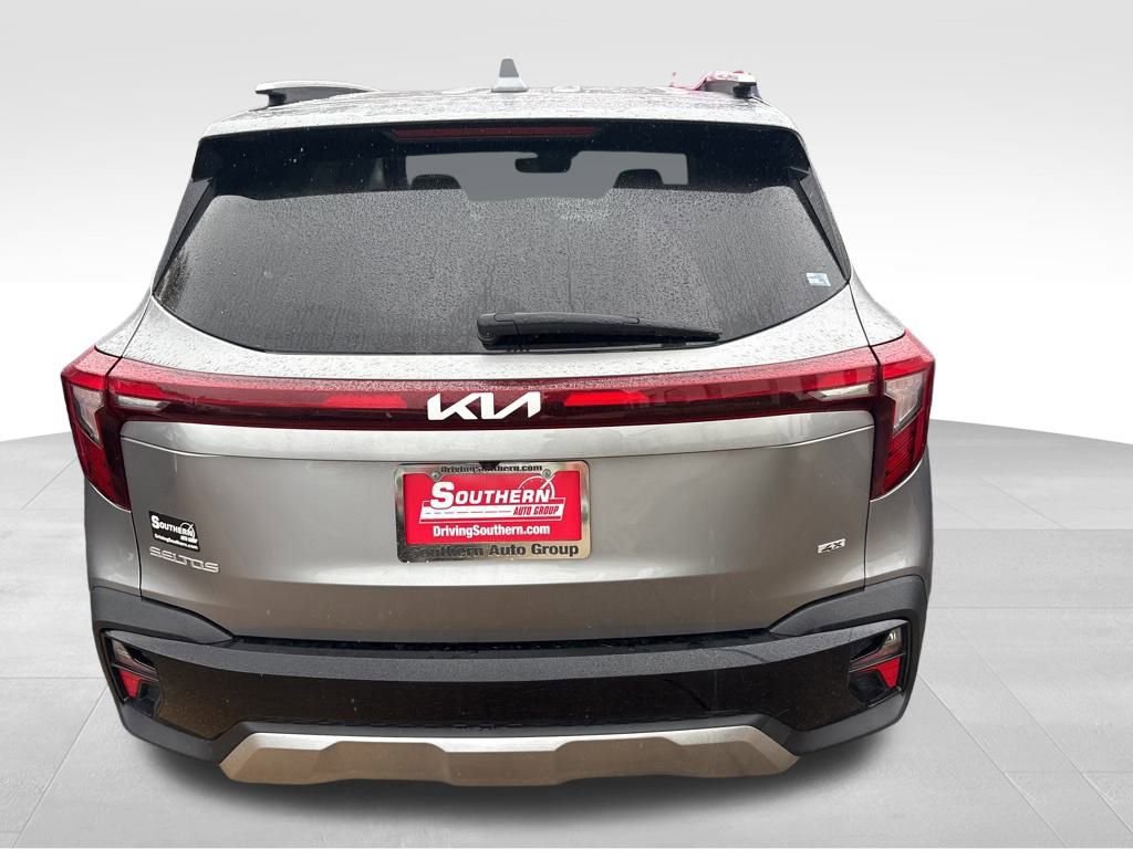 Certified 2024 Kia Seltos S image 15