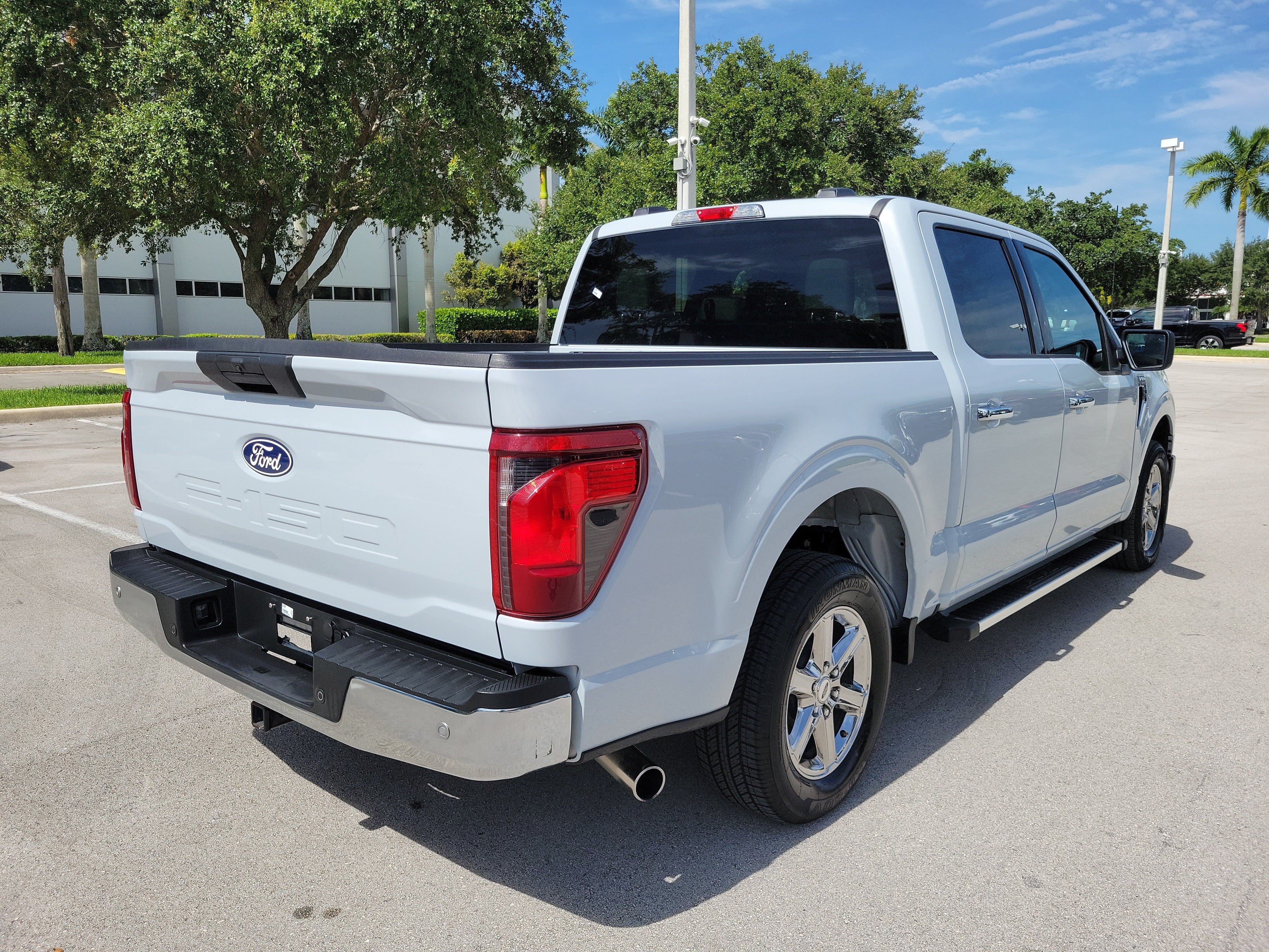 Used 2025 Ford F150 XLT w/ Equipment Group 301A Standard RWD image 7