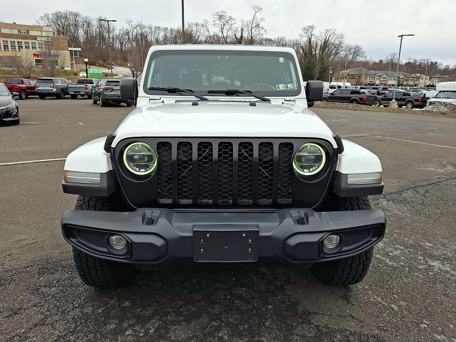 Used 2021 Jeep Gladiator Sport image 2
