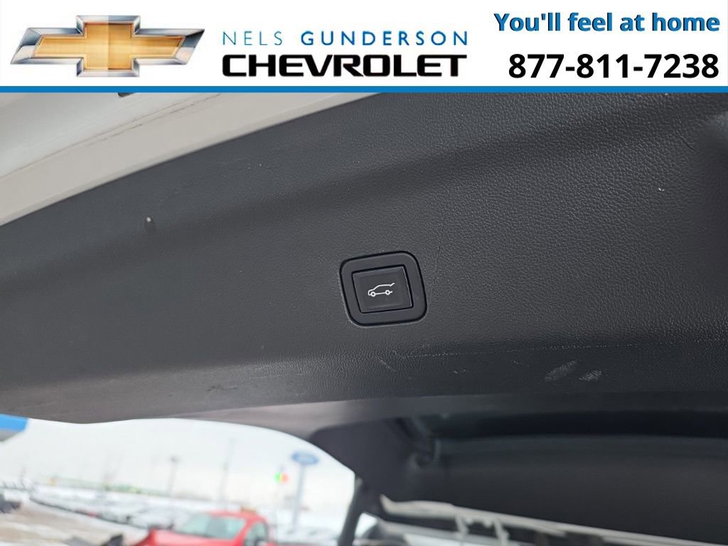 Used 2022 Chevrolet Tahoe RST w/ Luxury Package image 17
