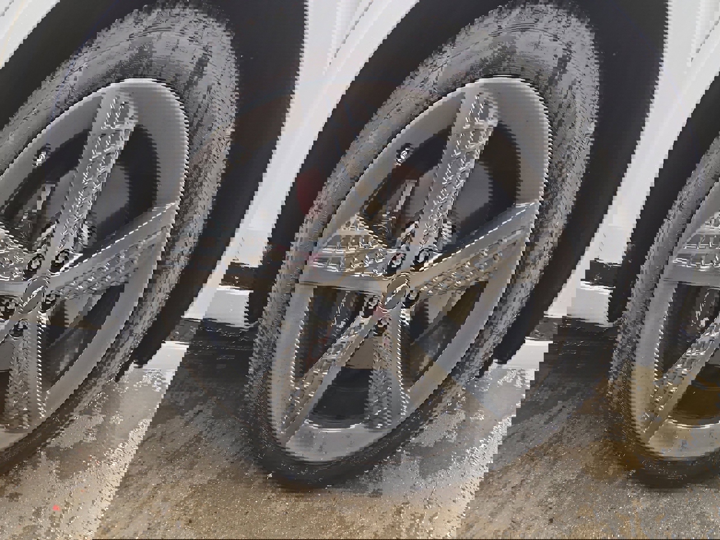 Used 2022 Genesis GV70 3.5T Sport w/ Sport Prestige Package image 28