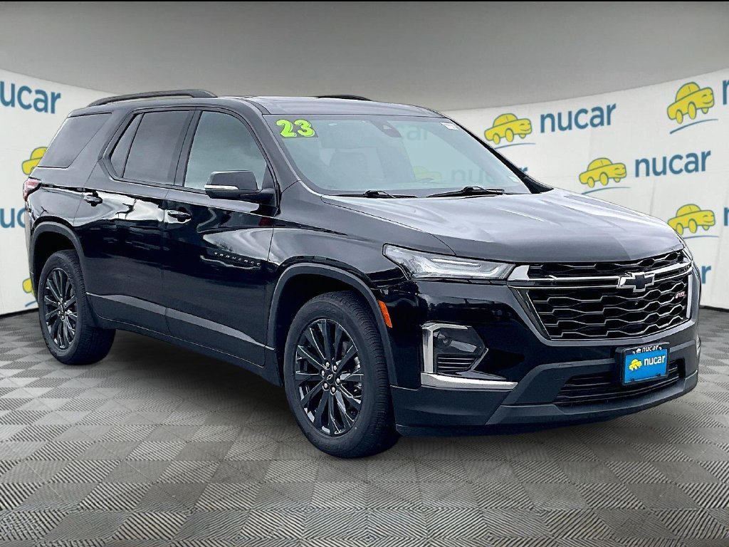 Used 2023 Chevrolet Traverse RS
