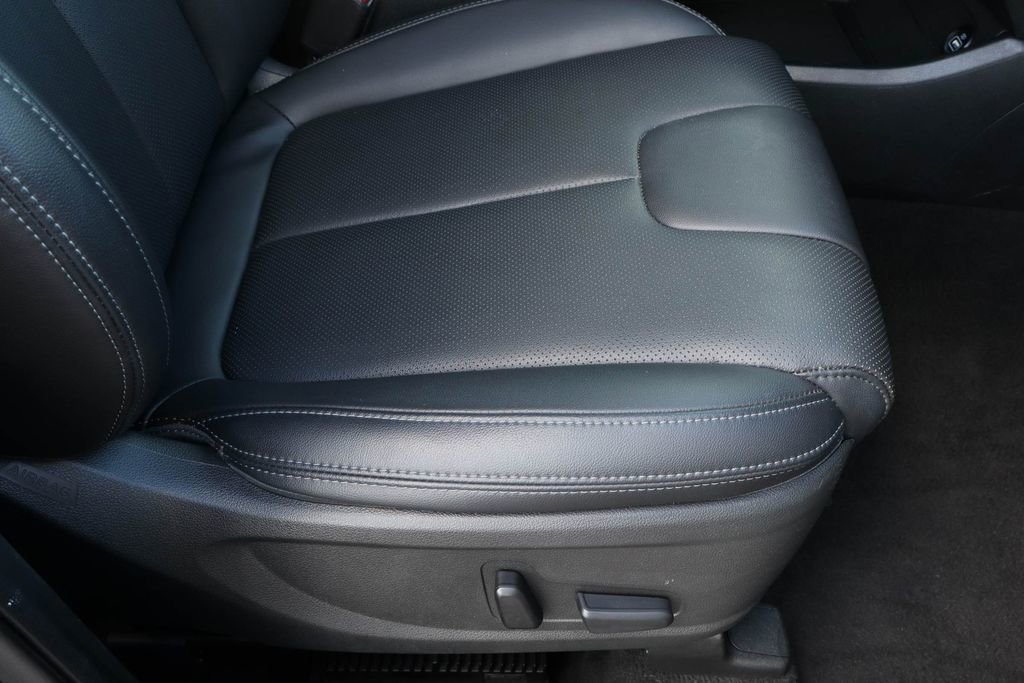 Used 2023 Hyundai Santa Fe SEL w/ Premium Package FWD image 28