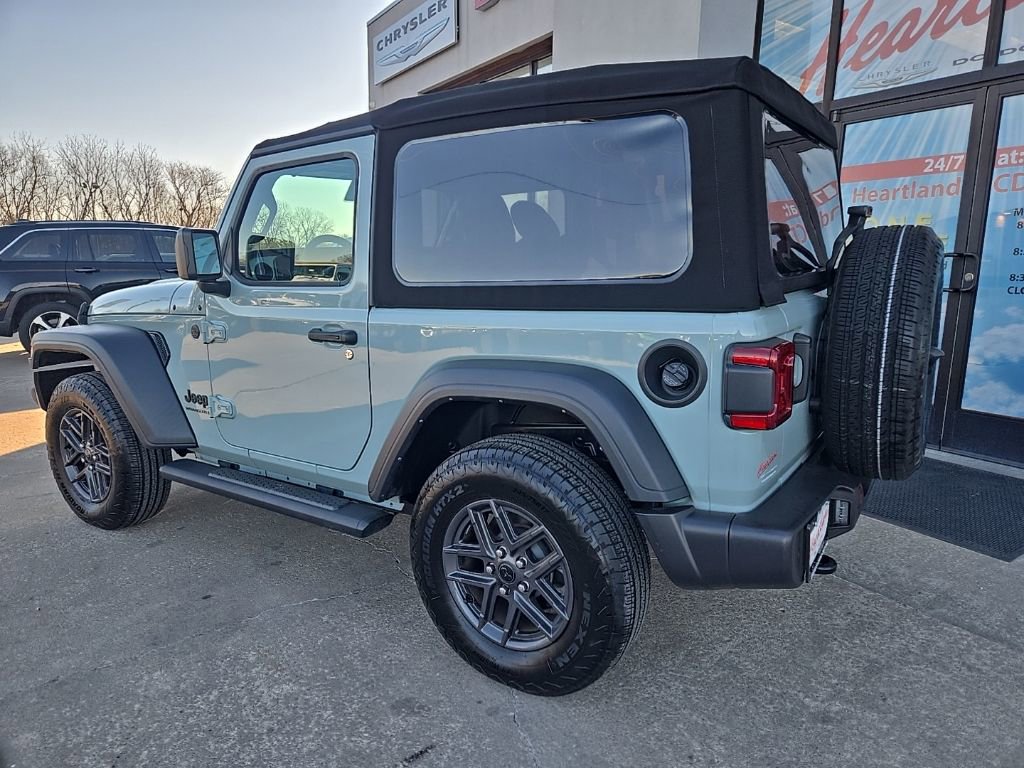 Used 2024 Jeep Wrangler Sport S image 5