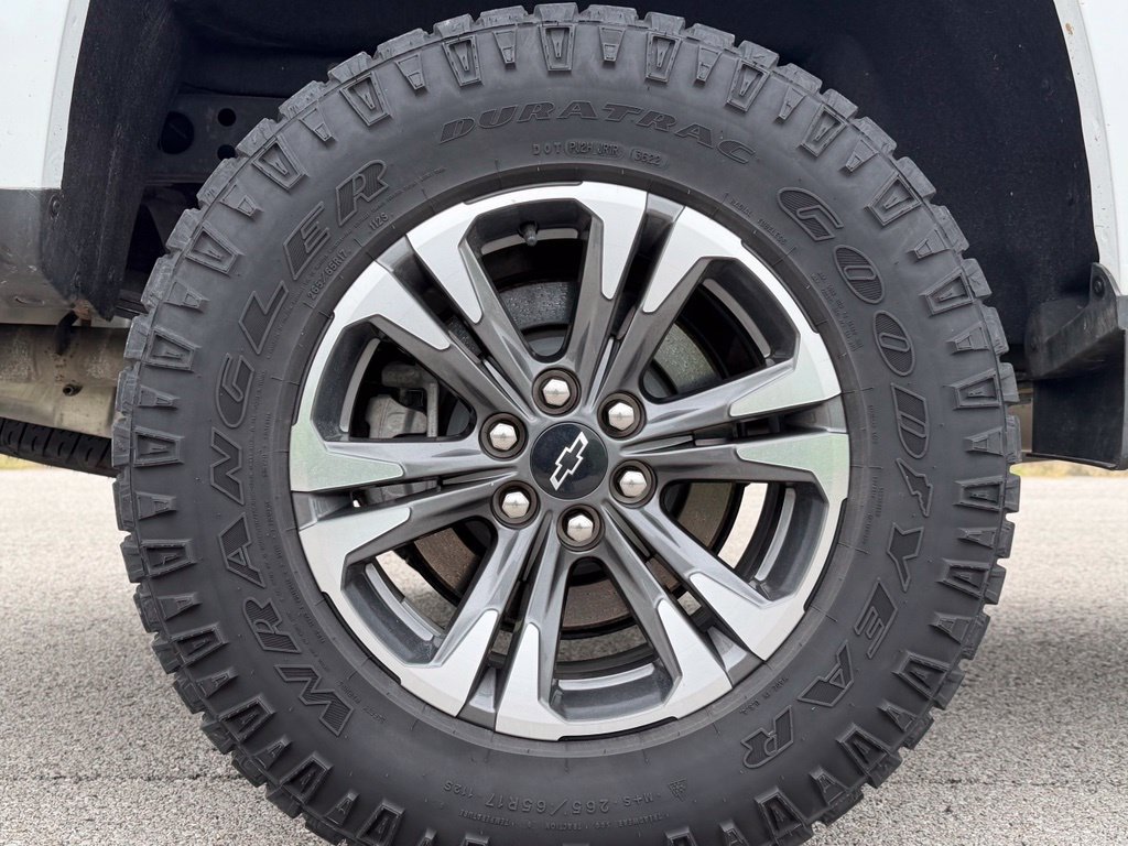 Used 2022 Chevrolet Colorado Z71 AWD/4WD image 5