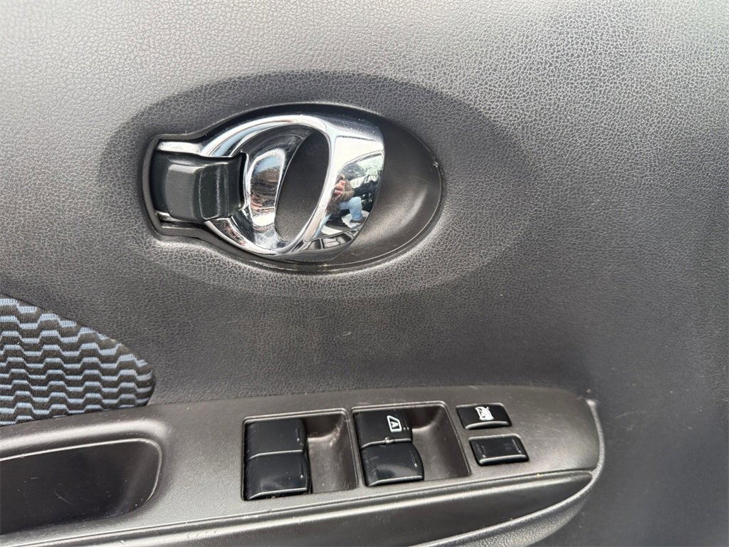 Used 2019 Nissan Versa Note SV image 28