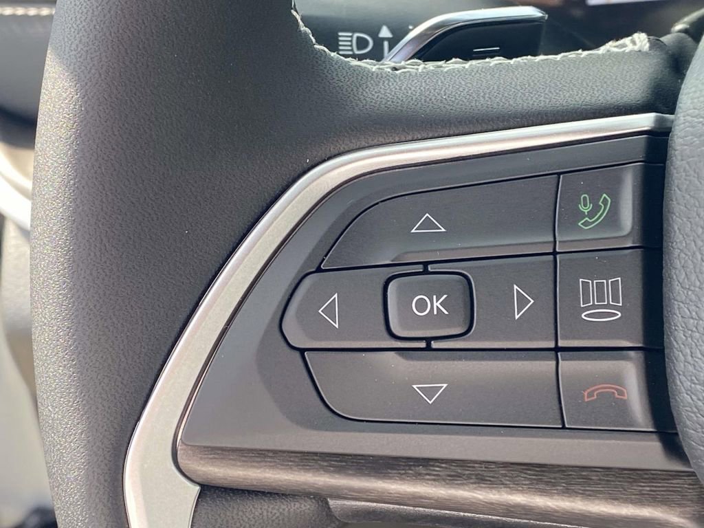 New 2026 Jeep Grand Cherokee Limited w/ Luxury Tech Group II image 29