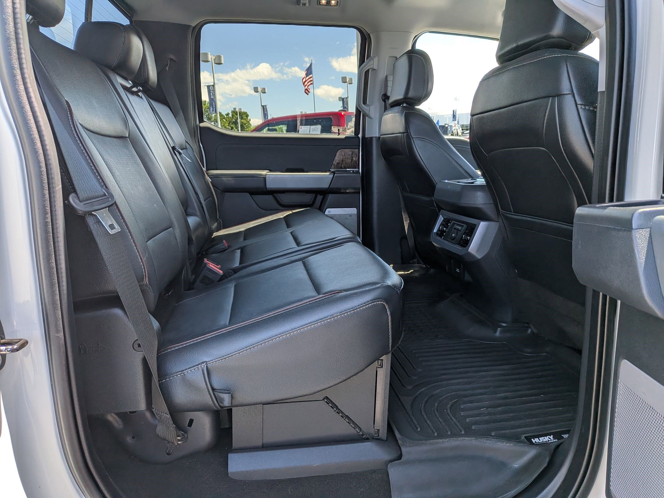 Certified 2024 Ford F350 Lariat AWD/4WD image 34