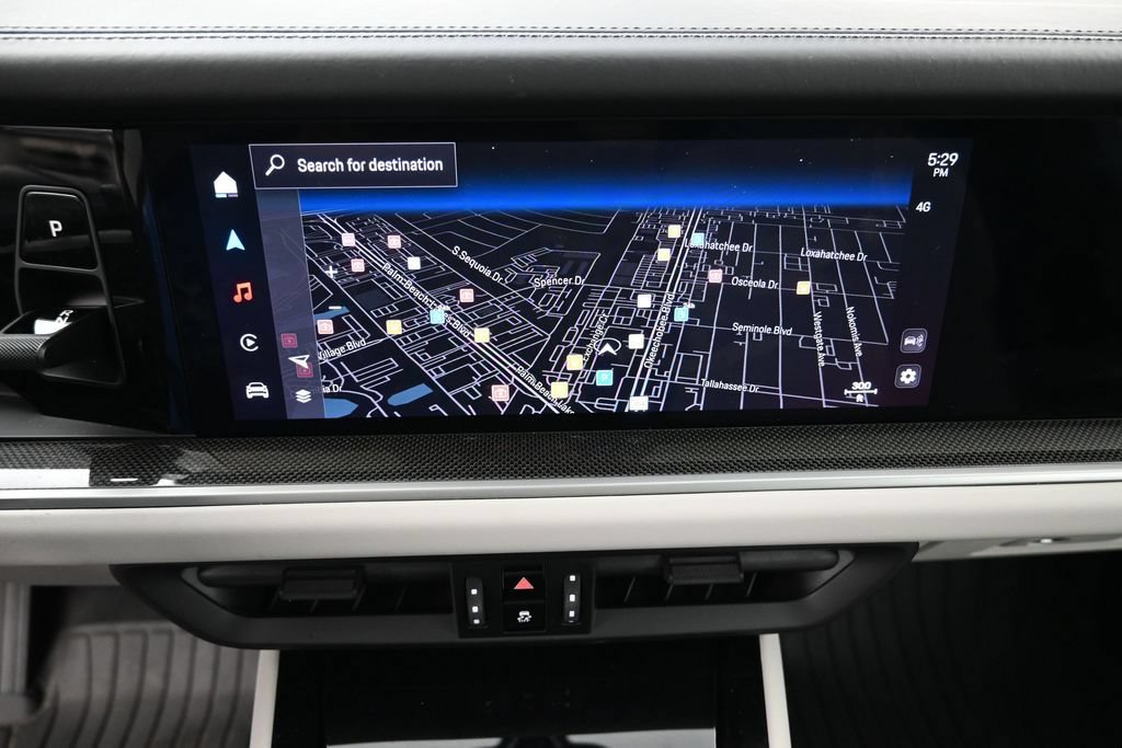 Certified 2025 Porsche Cayenne Turbo AWD/4WD image 19