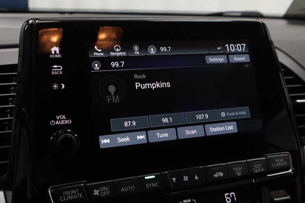Used 2023 Honda Odyssey Touring image 3