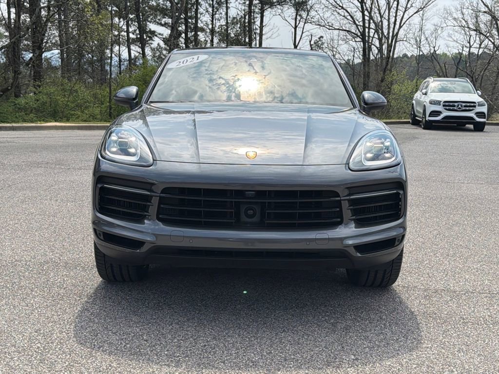 Used 2021 Porsche Cayenne Coupe image 3