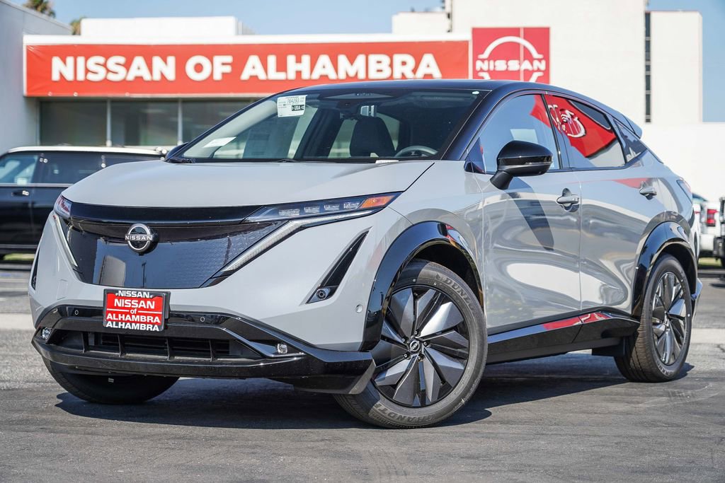 New 2025 Nissan Ariya Platinum image 2
