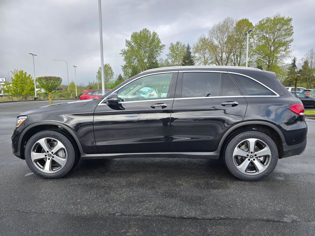 Used 2022 Mercedes-Benz GLC 300 image 3