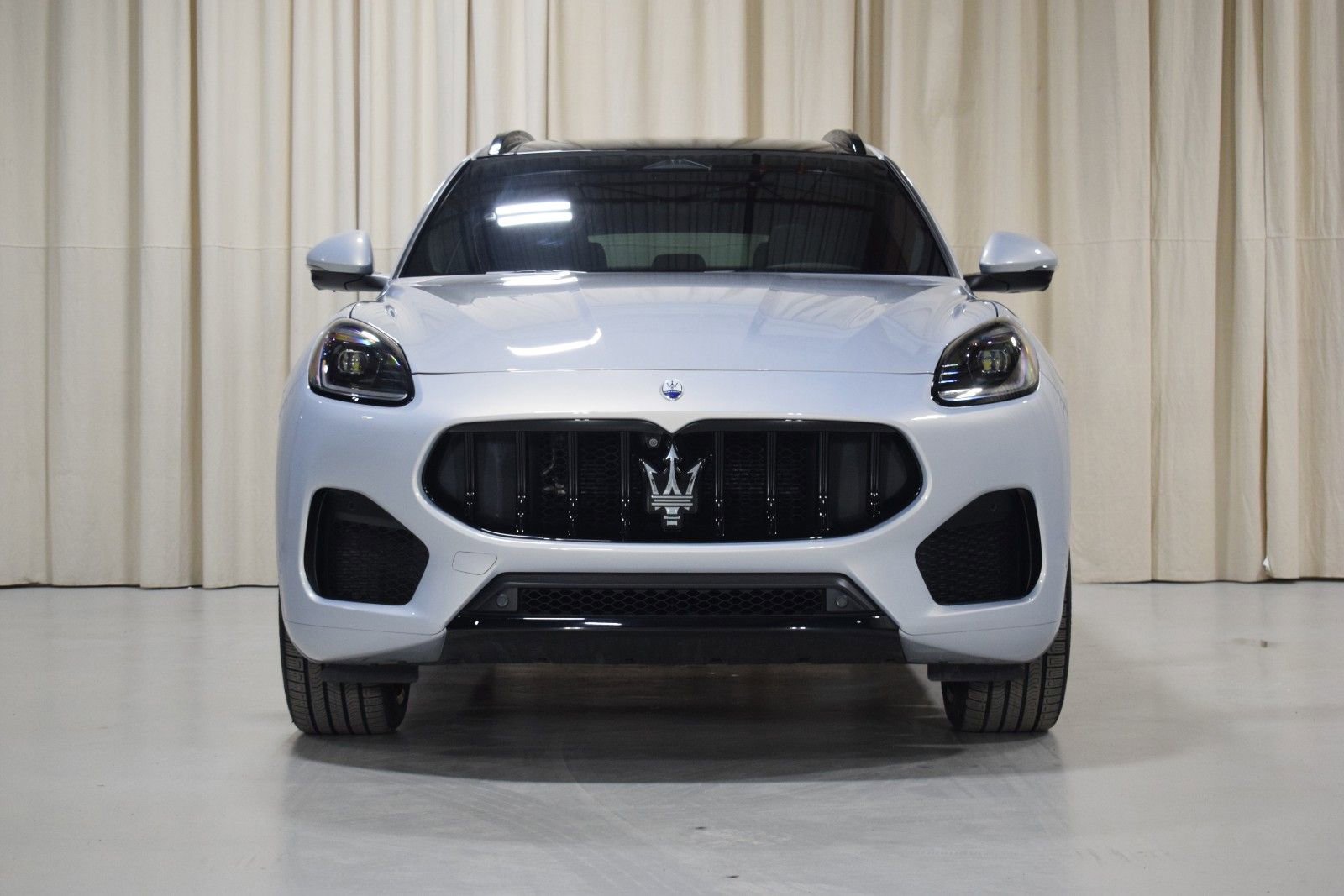 Certified 2024 Maserati Grecale Modena image 8