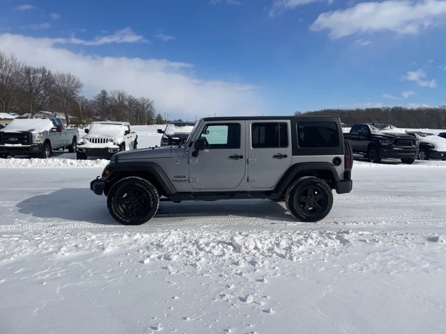 Used 2017 Jeep Wrangler Unlimited Sport w/ Dual Top Group image 4