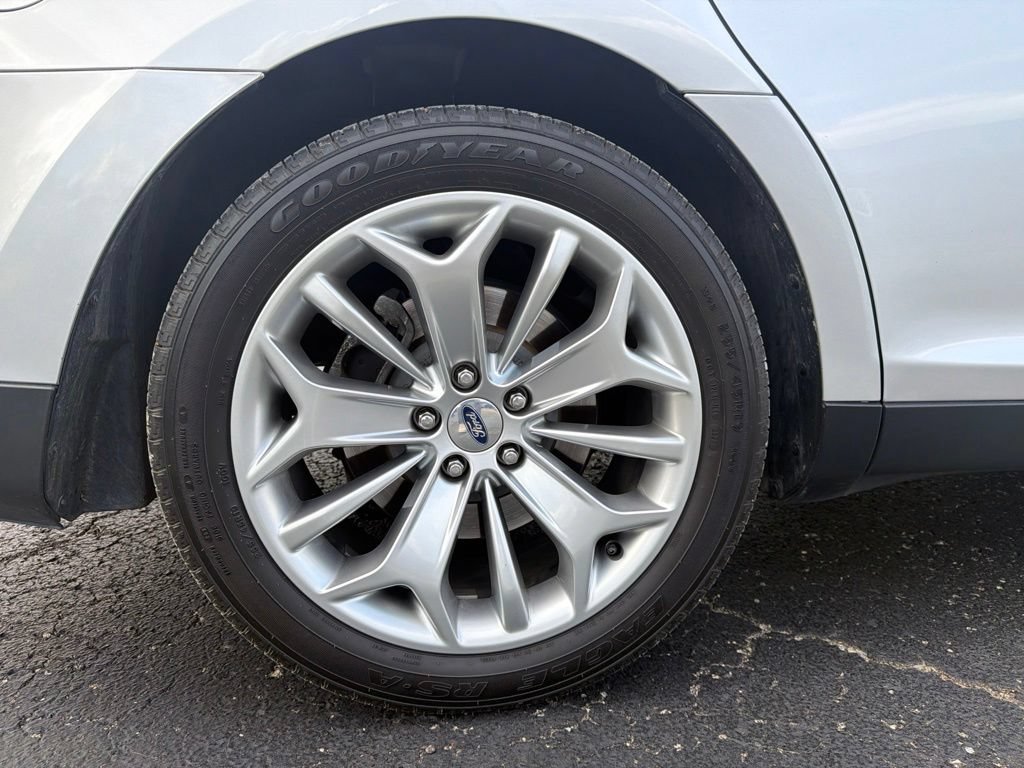 Used 2019 Ford Taurus Limited FWD image 37