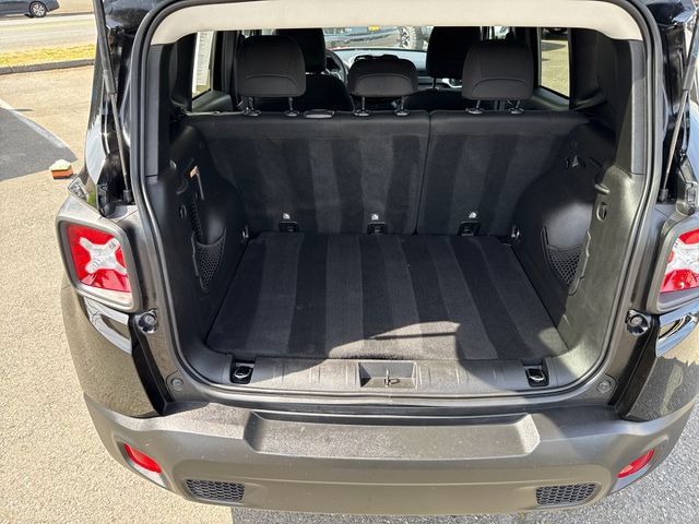 Used 2019 Jeep Renegade Sport w/ Sport Appearance Group FWD image 12
