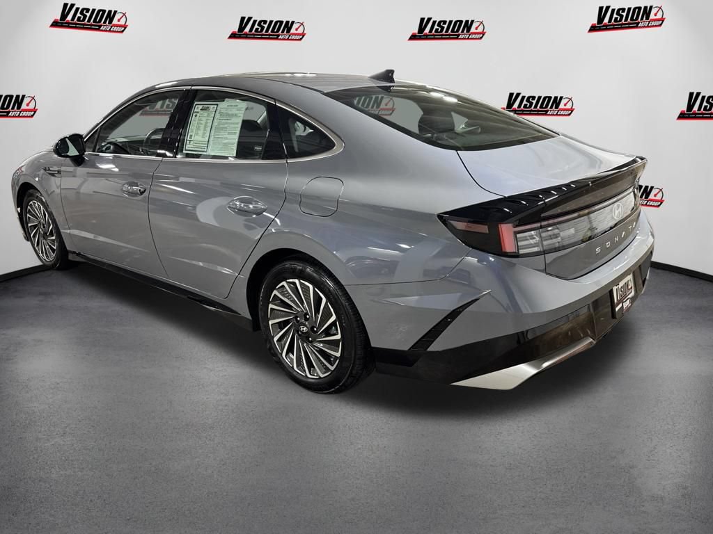 Used 2025 Hyundai Sonata SEL FWD image 7