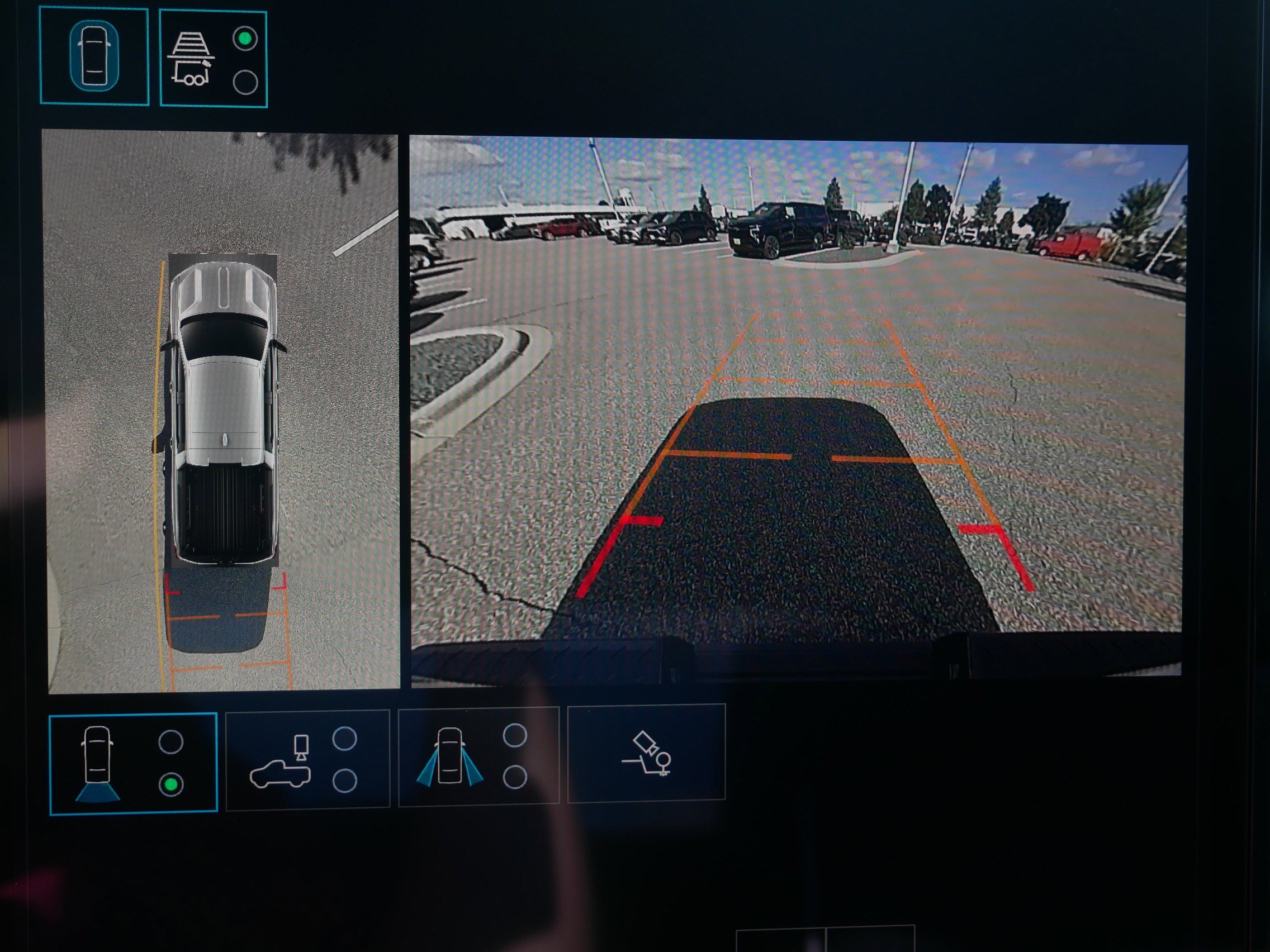 New 2026 GMC Sierra EV Elevation w/ LPO, Elevation Dark Package image 10