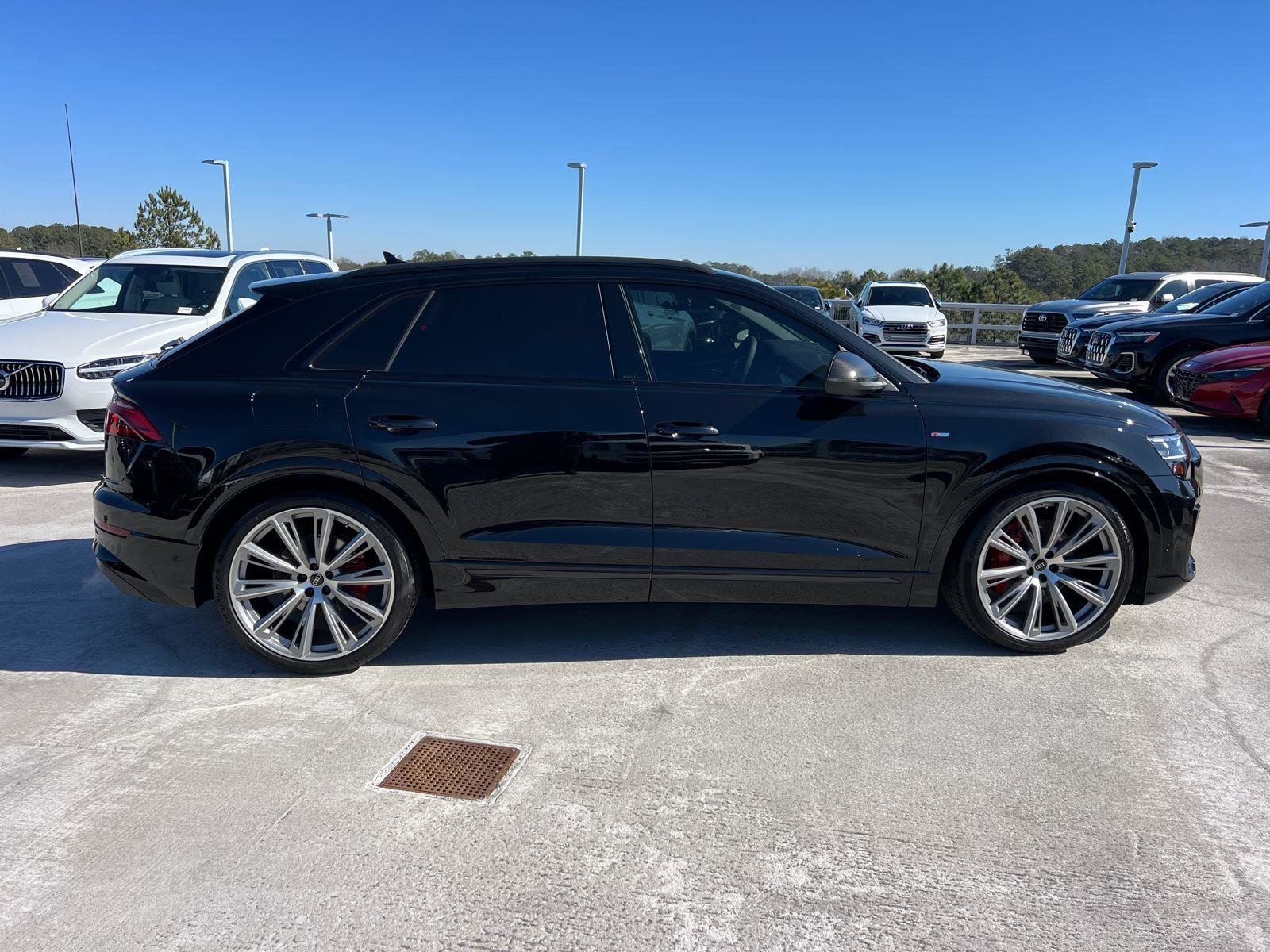 New 2026 Audi Q8 Prestige image 4