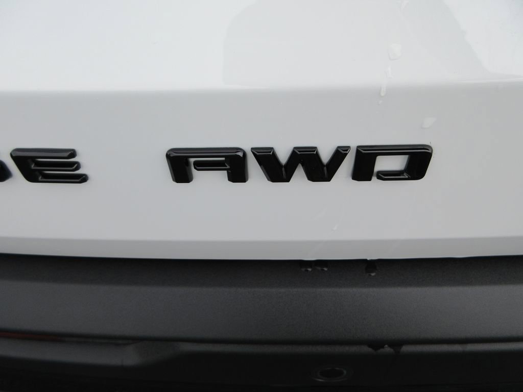 New 2026 Chevrolet Traverse LT w/ Midnight/Sport Edition AWD/4WD image 10