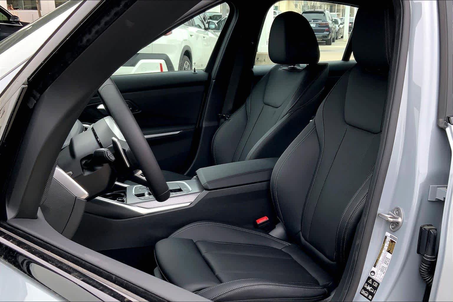 New 2026 BMW 330i xDrive Sedan w/ M Sport Package AWD/4WD image 9