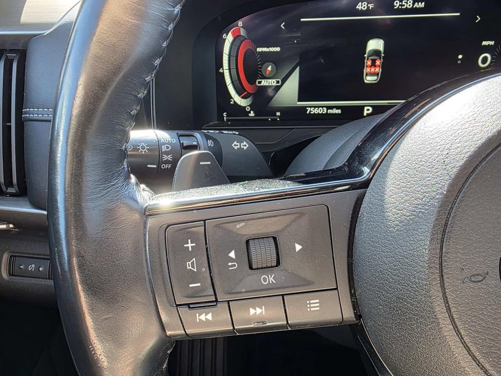 Used 2022 Nissan Pathfinder Platinum w/ Cargo Package image 14