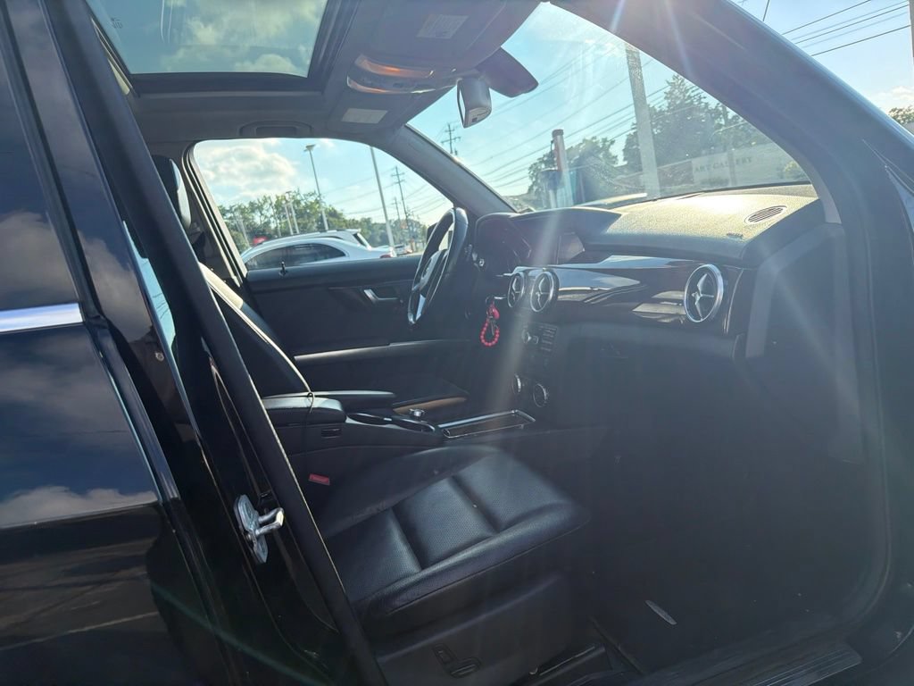 Used 2014 Mercedes-Benz GLK 350 4MATIC image 2