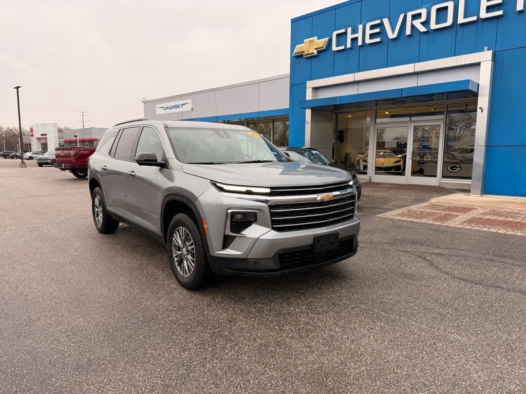Certified 2024 Chevrolet Traverse LT image 1